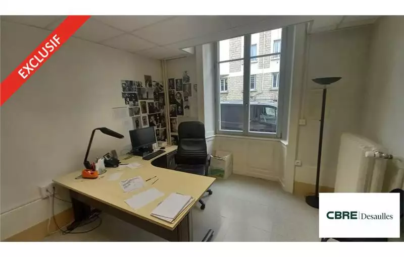Location de bureau de 260 m² à Besançon - 25000