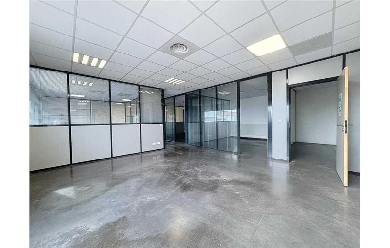 Location de bureau de 313 m² à Béziers - 34500 photo - 1