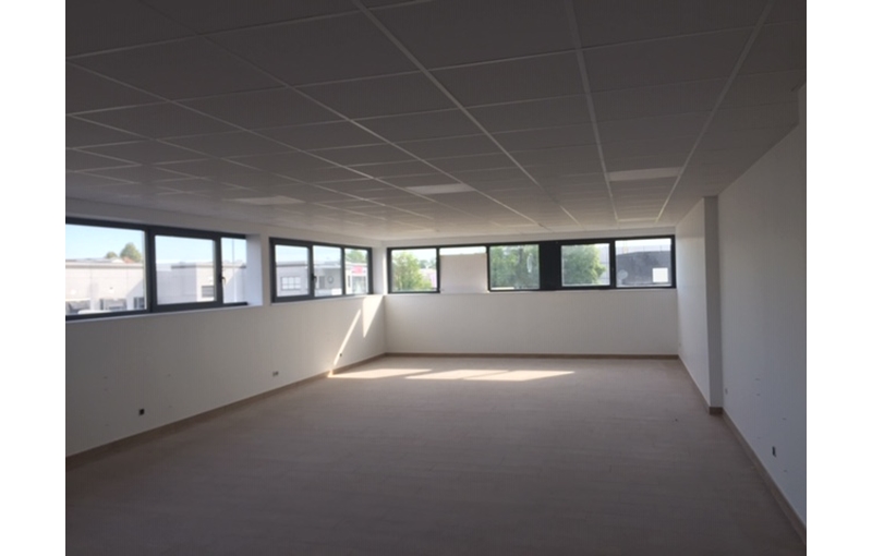 Location de bureau de 170 m² à Bondues - 59910 photo - 1