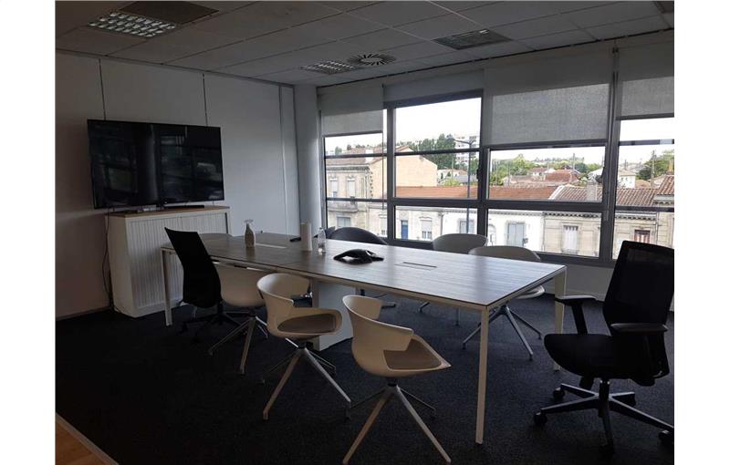 Location de bureau de 643 m² à Bordeaux - 33000 photo - 1