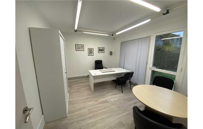 Location de bureau de 31 m² à Bordeaux - 33000 photo - 1