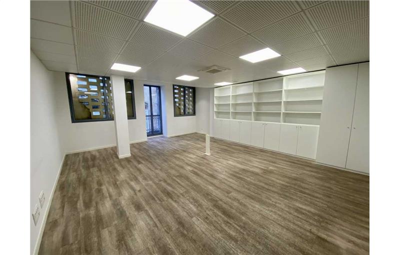 Location de bureau de 125 m² à Bordeaux - 33000 photo - 1