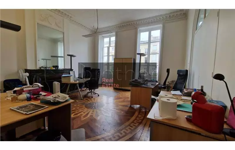 Location de bureau de 86 m² à Bordeaux - 33000