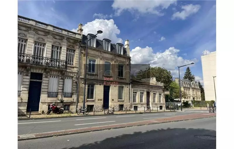 Location de bureau de 130 m² à Bordeaux - 33000