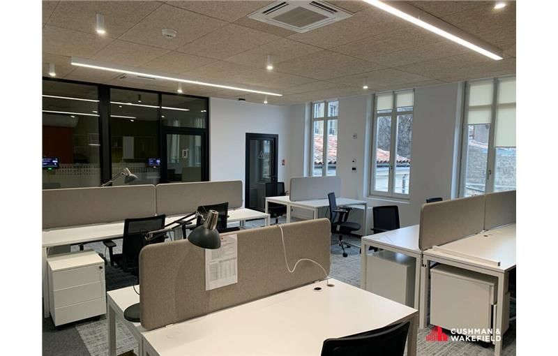 Location de bureau de 63 m² à Bordeaux - 33000 photo - 1