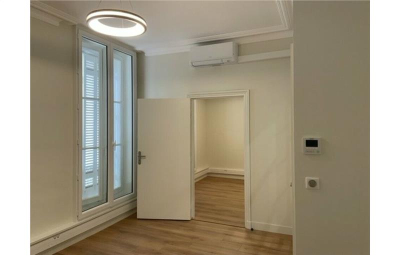 Location de bureau de 88 m² à Bordeaux - 33000 photo - 1