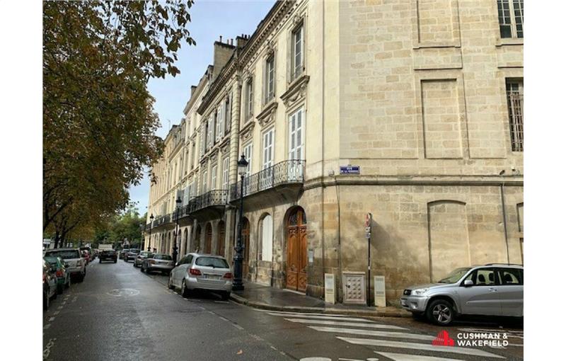 Location de bureau de 200 m² à Bordeaux - 33000 photo - 1