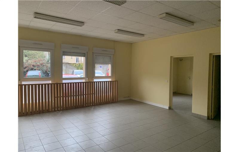 Location de bureau de 66 m² à Bourg-en-Bresse - 01000 photo - 1