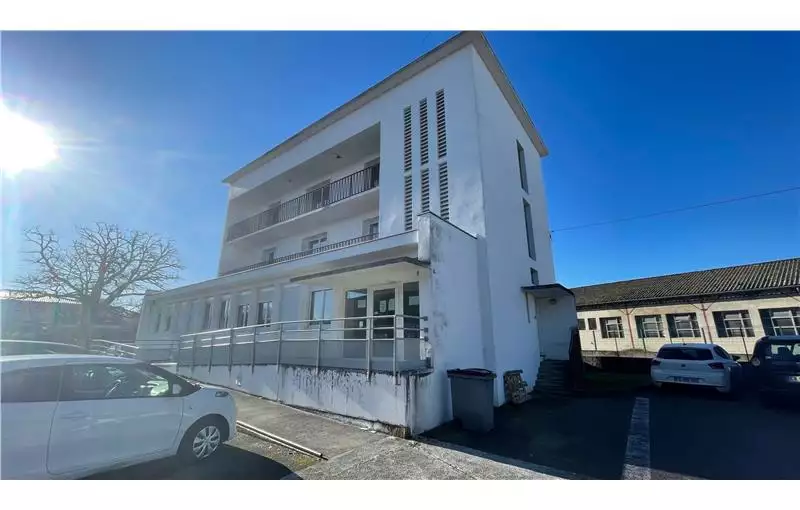 Location de bureau de 386 m² à Bourg-en-Bresse - 01000