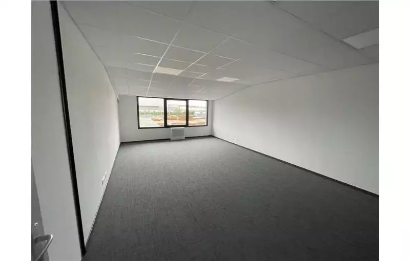 Location de bureau de 230 m² à Brie-Comte-Robert - 77170