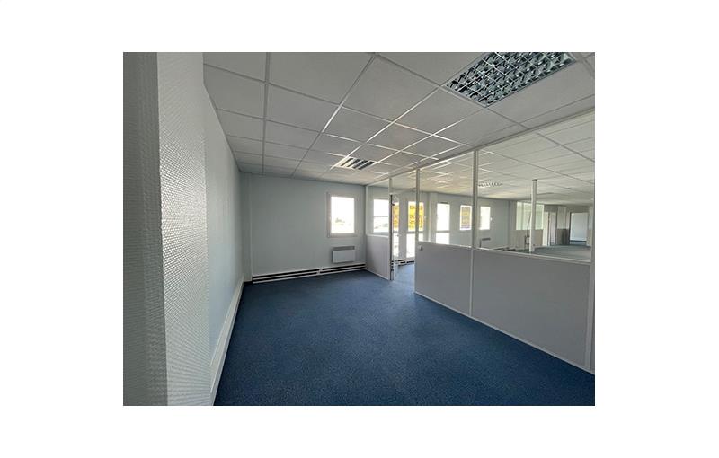 Location de bureau de 152 m² à Calais - 62100 photo - 1