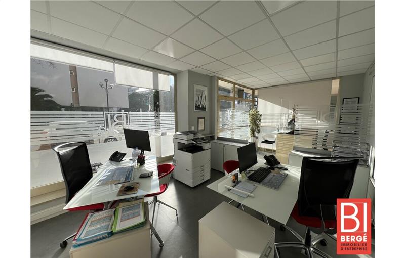 Location de bureau de 28 m² à Cannes - 06400 photo - 1