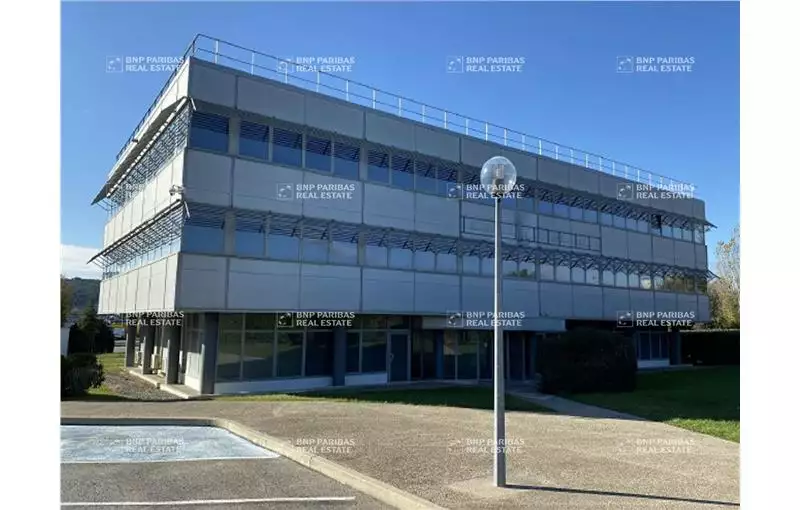 Location de bureau de 3234 m² à Cavaillon - 84300
