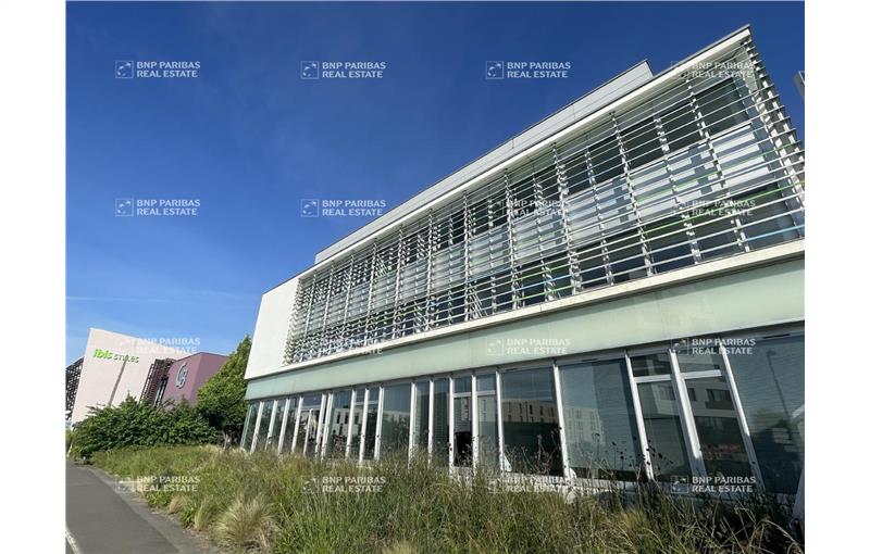 Location de bureau de 2 163 m² à Cesson-Sévigné - 35510 photo - 1