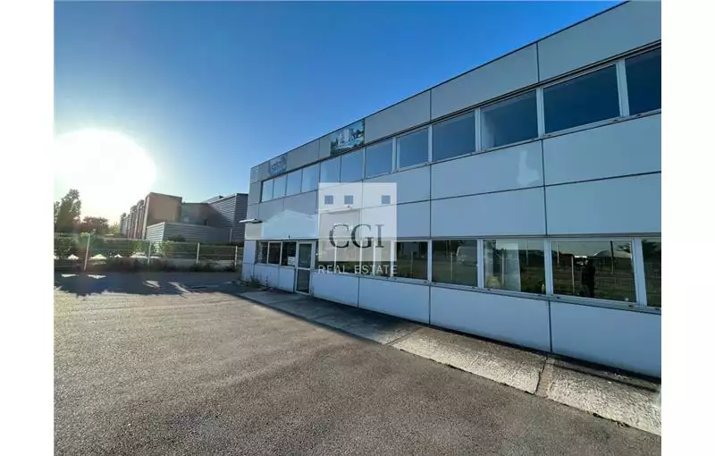 Location de bureau de 155 m² à Chaponnay - 69970