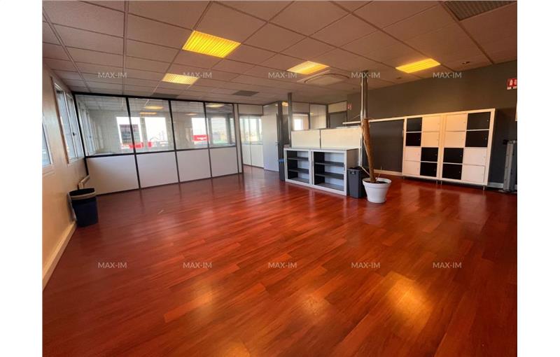 Location de bureau de 120 m² à Chenôve - 21300 photo - 1