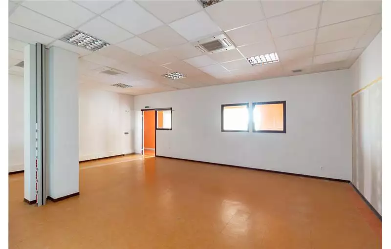 Location de bureau de 197 m² à Clermont-Ferrand - 63000