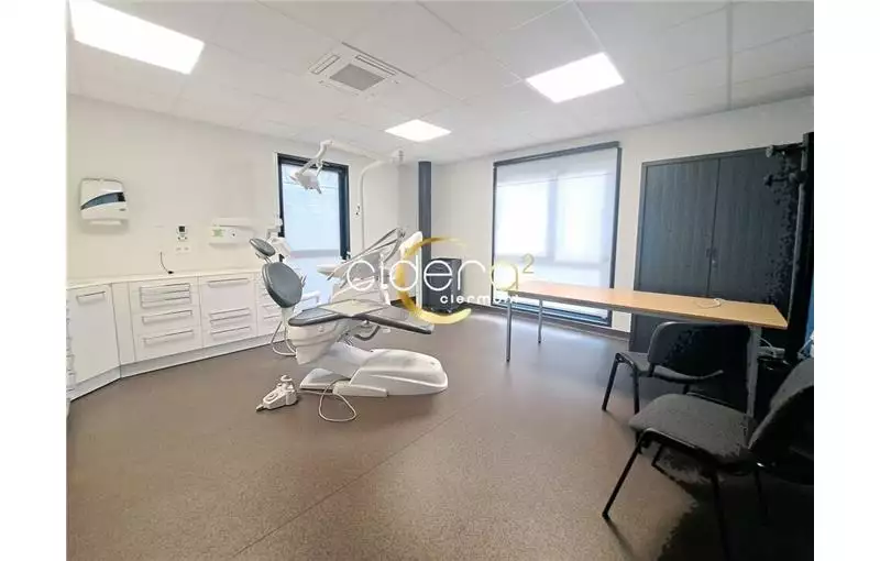 Location de bureau de 132 m² à Clermont-Ferrand - 63000