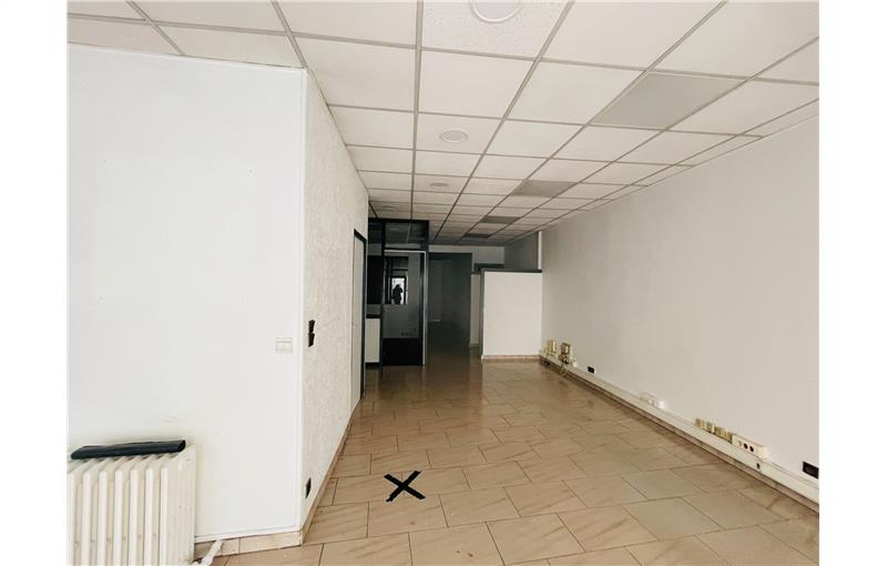 Location de bureau de 110 m² à Compiègne - 60200 photo - 1