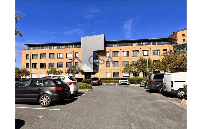Location de bureau de 170 m² à Courcouronnes - 91080 photo - 1