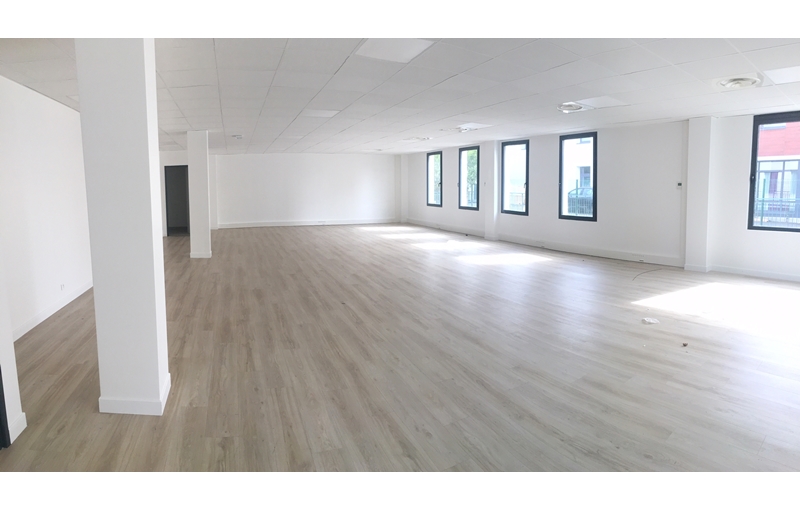 Location de bureau de 135 m² à Croissy-sur-Seine - 78290 photo - 1