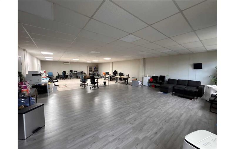 Location de bureau de 142 m² à Domont - 95330 photo - 1