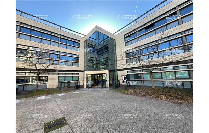 Location de bureau de 5 648 m² à Écully - 69130 photo - 1