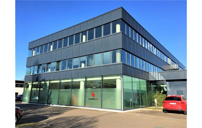 Location de bureau de 617 m² à Entzheim - 67960 photo - 1