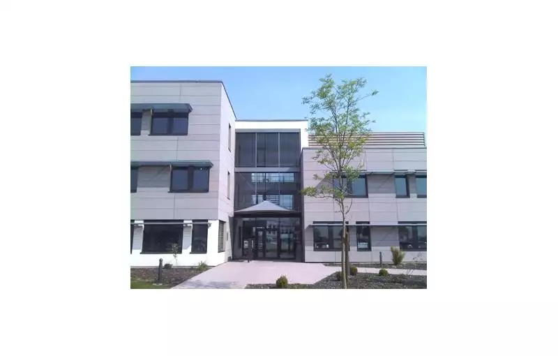 Location de bureau de 80 m² à Entzheim - 67960
