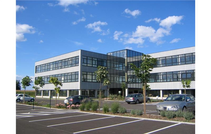 Location de bureau de 181 m² à Entzheim - 67960 photo - 1