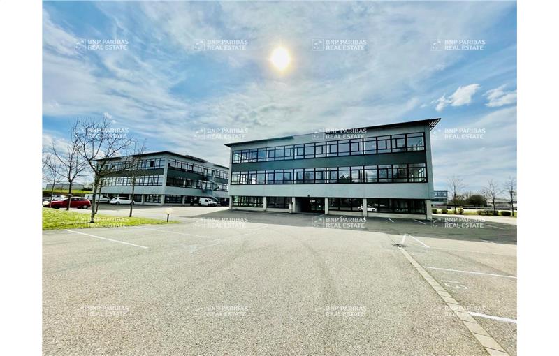 Location de bureau de 407 m² à Entzheim - 67960 photo - 1