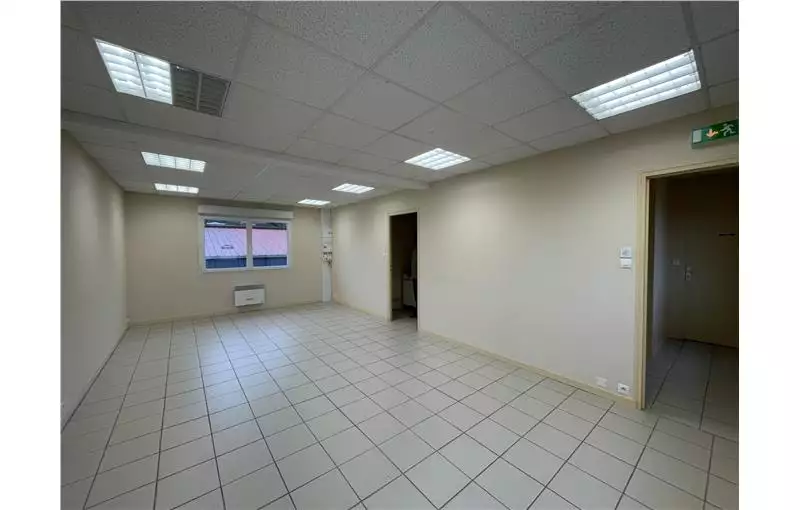 Location de bureau de 35 m² à Évreux - 27000