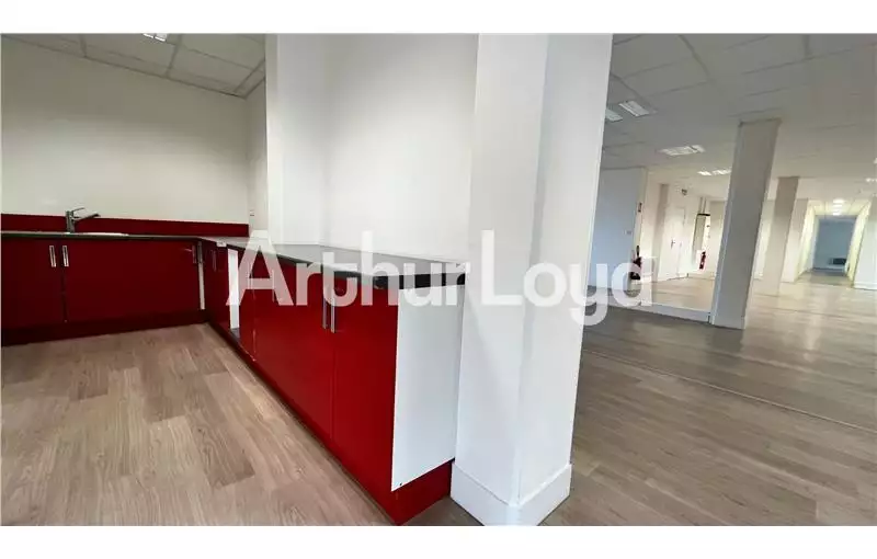 Location de bureau de 295 m² à Fleury-sur-Orne - 14123