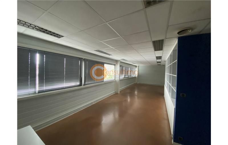 Location de bureau de 120 m² à Floirac - 33270 photo - 1