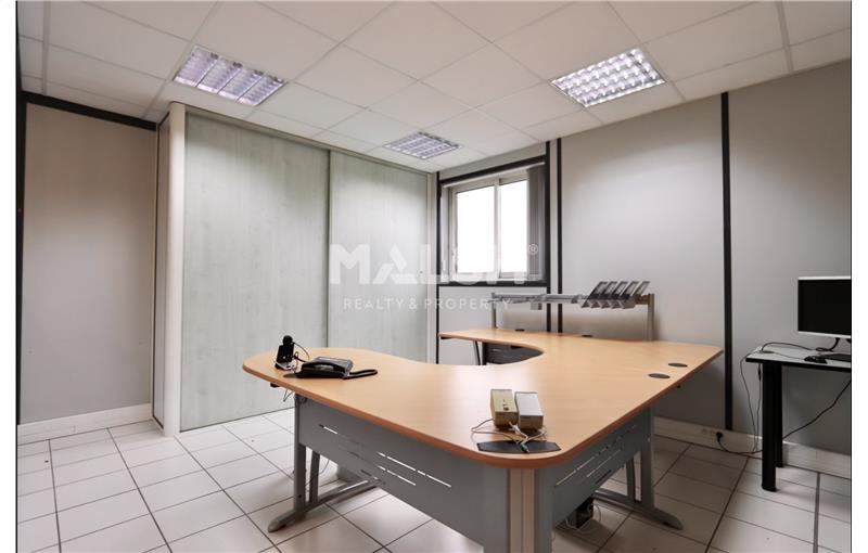 Location de bureau de 90 m² à Gleizé - 69400 photo - 1