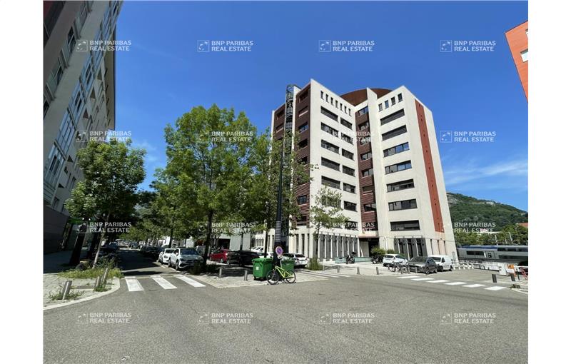 Location de bureau de 135 m² à Grenoble - 38000 photo - 1