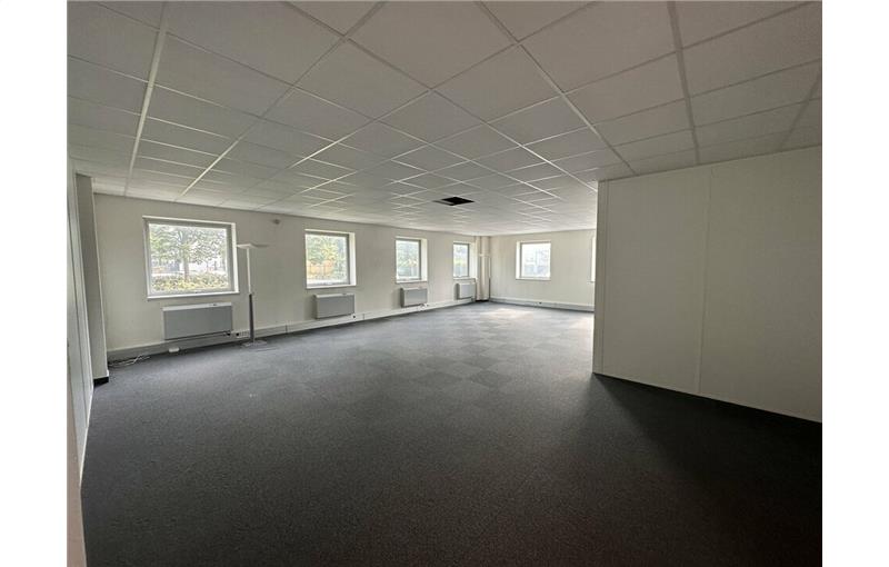 Location de bureau de 125 m² à Illkirch-Graffenstaden - 67400 photo - 1