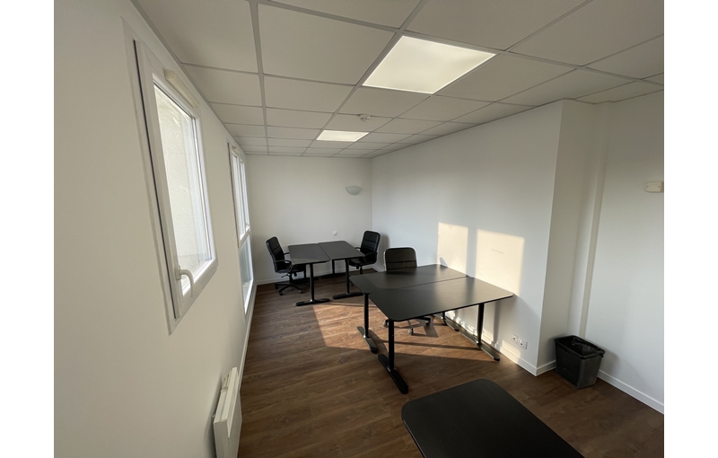 Location de bureau de 15 m² à Ivry-sur-Seine - 94200 photo - 1