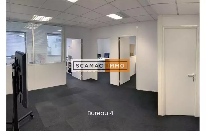 Location de bureau de 95 m² à Ivry-sur-Seine - 94200