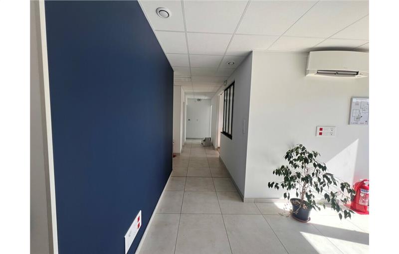Location de bureau de 498 m² à Joué-lès-Tours - 37300 photo - 1