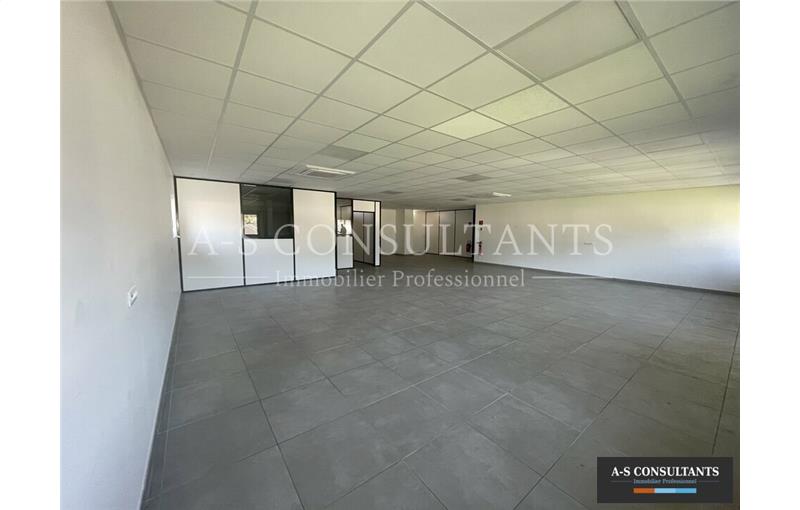 Location de bureau de 220 m² à La Motte-Servolex - 73290 photo - 1
