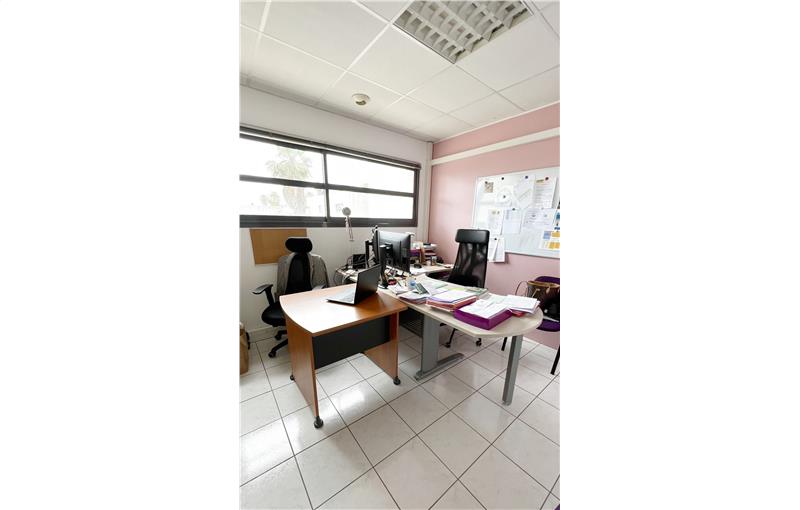 Location de bureau de 200 m² à La Valette-du-Var - 83160 photo - 1