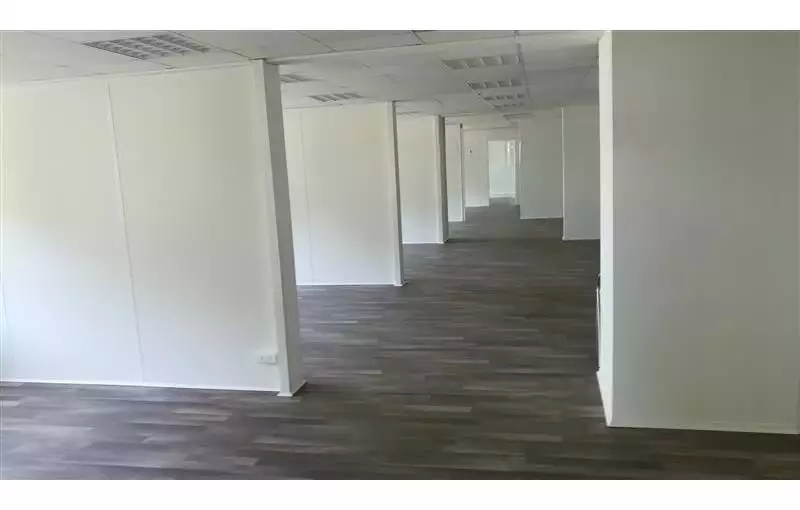 Location de bureau de 375 m² à Lattes - 34970