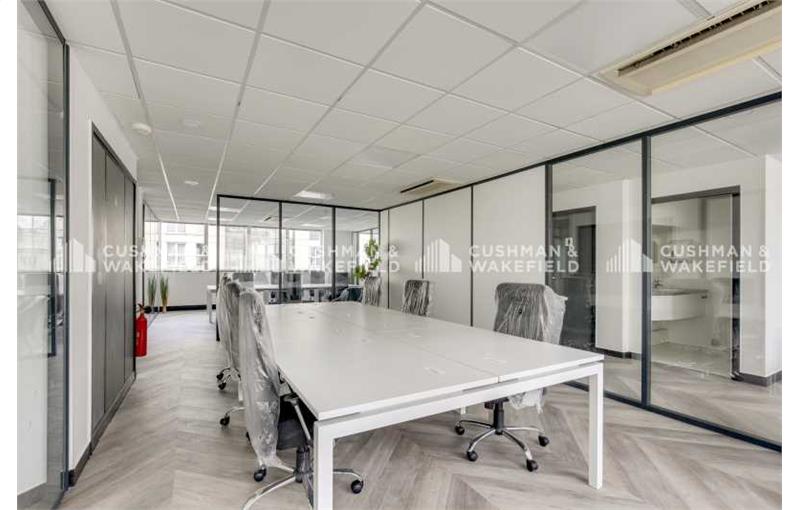 Location de bureau de 560 m² à Levallois-Perret - 92300 photo - 1
