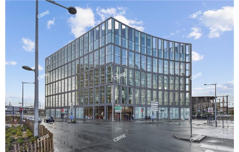 Location de bureau de 2 559 m² à Lille - 59000 photo - 1