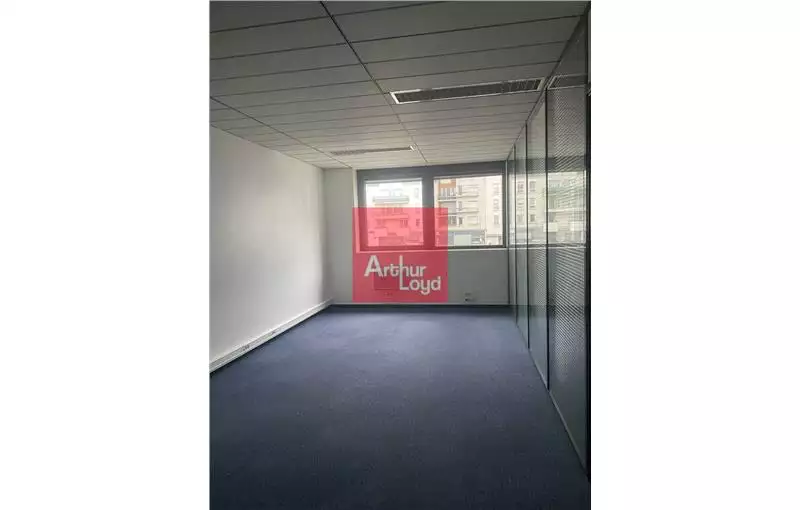 Location de bureau de 91 m² à Lognes - 77185