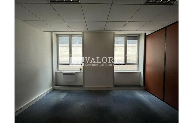 Location de bureau de 155 m² à Lyon 1 - 69001 photo - 1