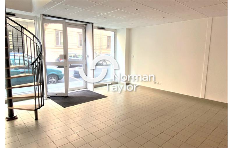 Location de bureau de 81 m² à Lyon 6 - 69006 photo - 1
