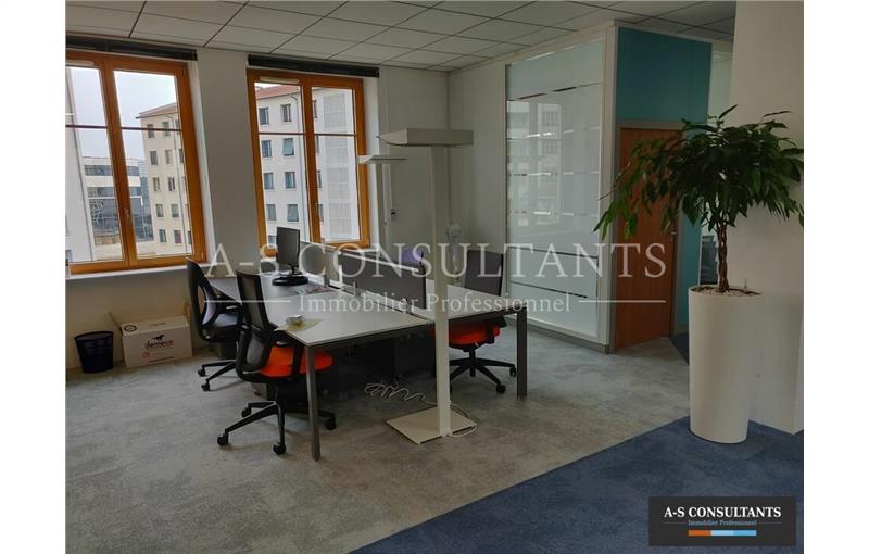 Location de bureau de 300 m² à Lyon 6 - 69006 photo - 1