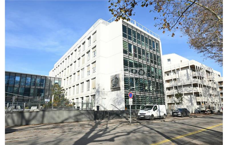 Location de bureau de 375 m² à Lyon 9 - 69009 photo - 1